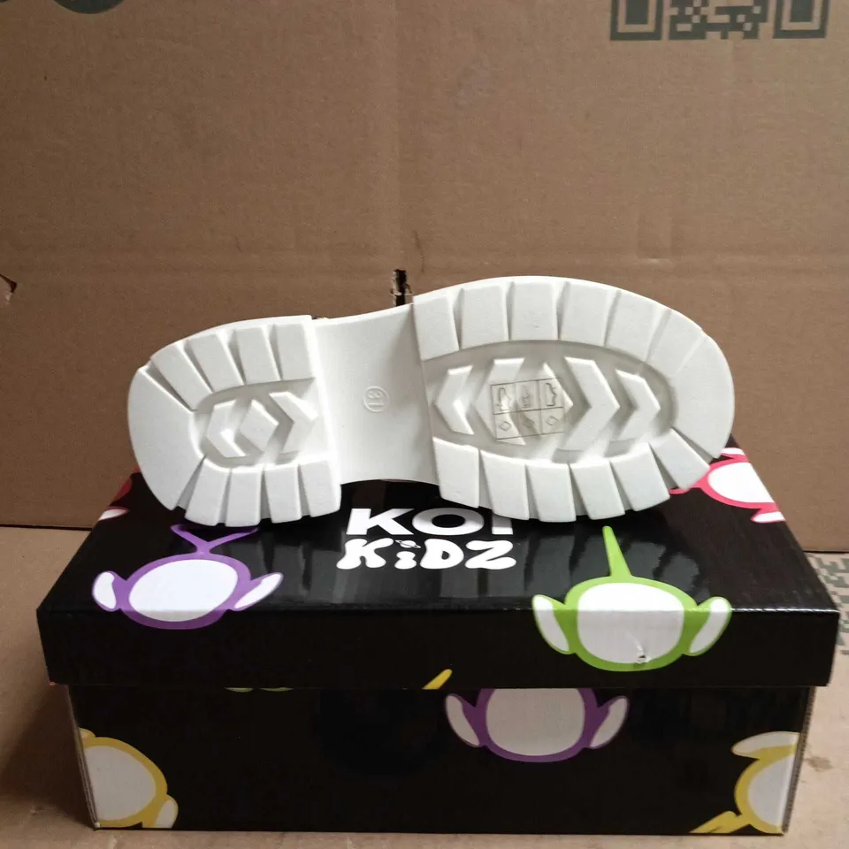 KOI KIDZ TELETUBBIES GLITTER TRUMPETS SANDALS WHITE MULTI SIZE 12