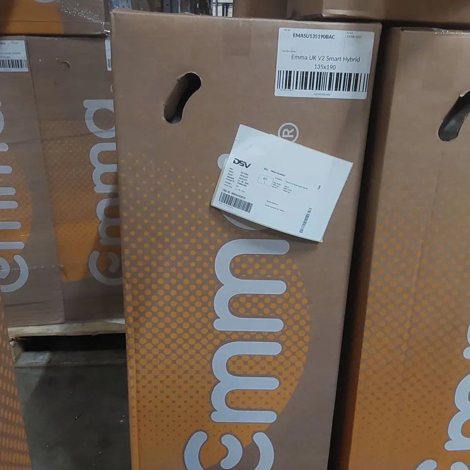 BRAND NEW BOXED EMMA UK V2 SMART HYBRID 135 x 190CM DOUBLE MATTRESS 