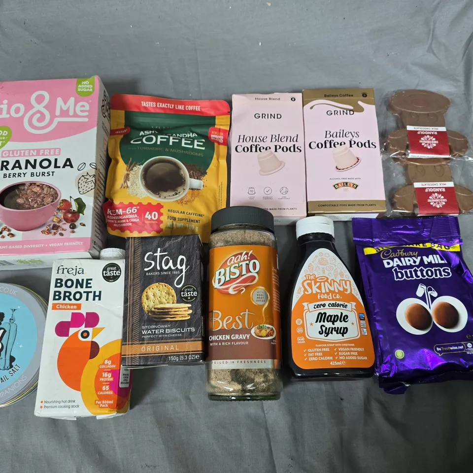 LOT OF 17 ASSORTED FOOD ITEMS TO INCLUDE BIO & ME GRANOLA, ASHWAGANDA COFFEE AND CHOCOLATE REINDEERS