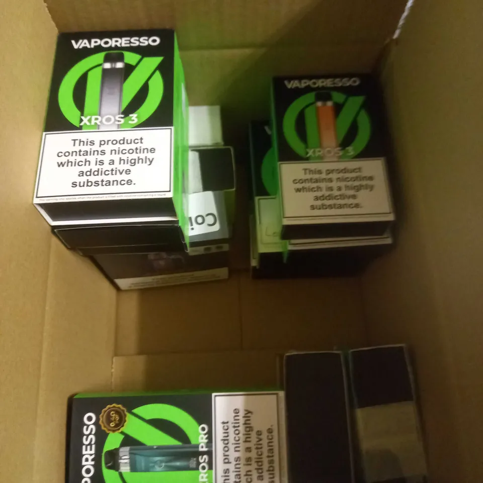APPROXIMATELY 20 BOXED E-CIGARETTES TO INCLUDE VAPORESSO, VOOPOO, INNOKIN ETC 
