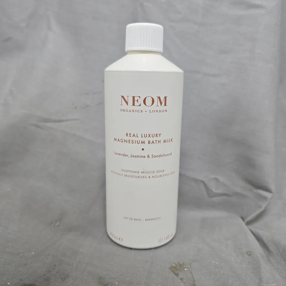 NEOM Real Luxury Magnesium Bath Milk – Lavender, Jasmine & Sandalwood, 500ml (NEOM Organics London)