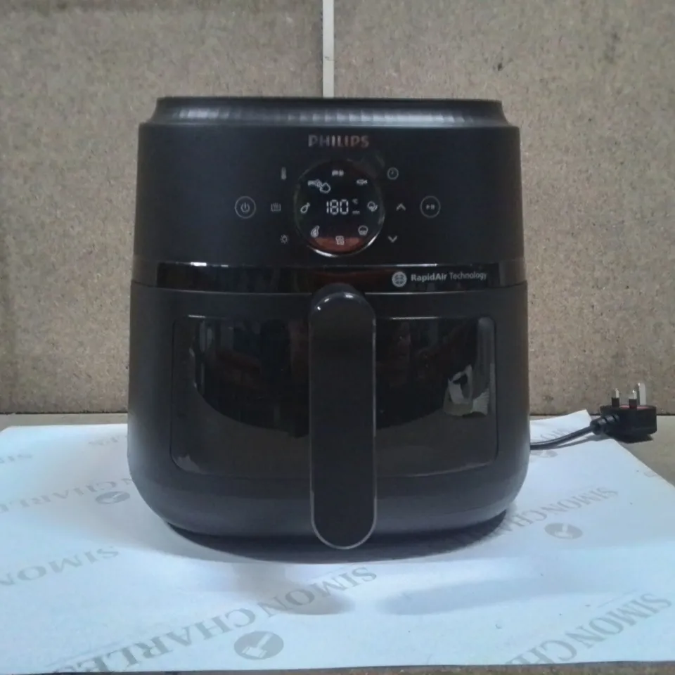 BOXED PHILIPS AIRFRYER 2000 SERIES