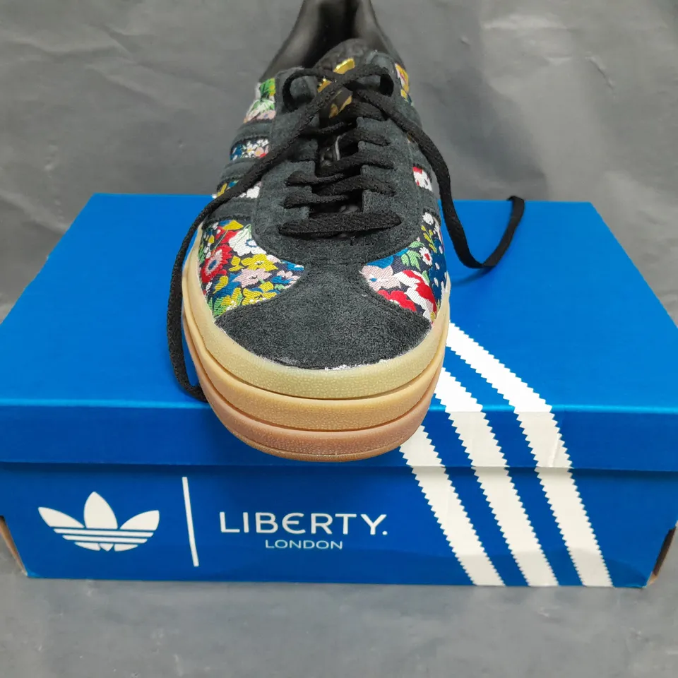 BOXED PAIR OF ADIDAS LIBERTY GAZELLE BOLD WOMEN'S SHOES IN MULTICOLOUR SIZE UK 5