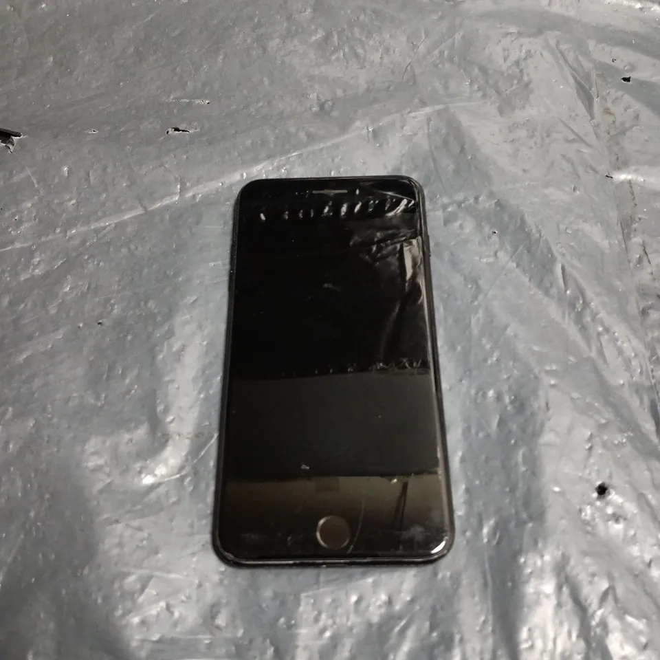 APPLE IPHONE 7 PLUS – BLACK – 32GB – BOXED