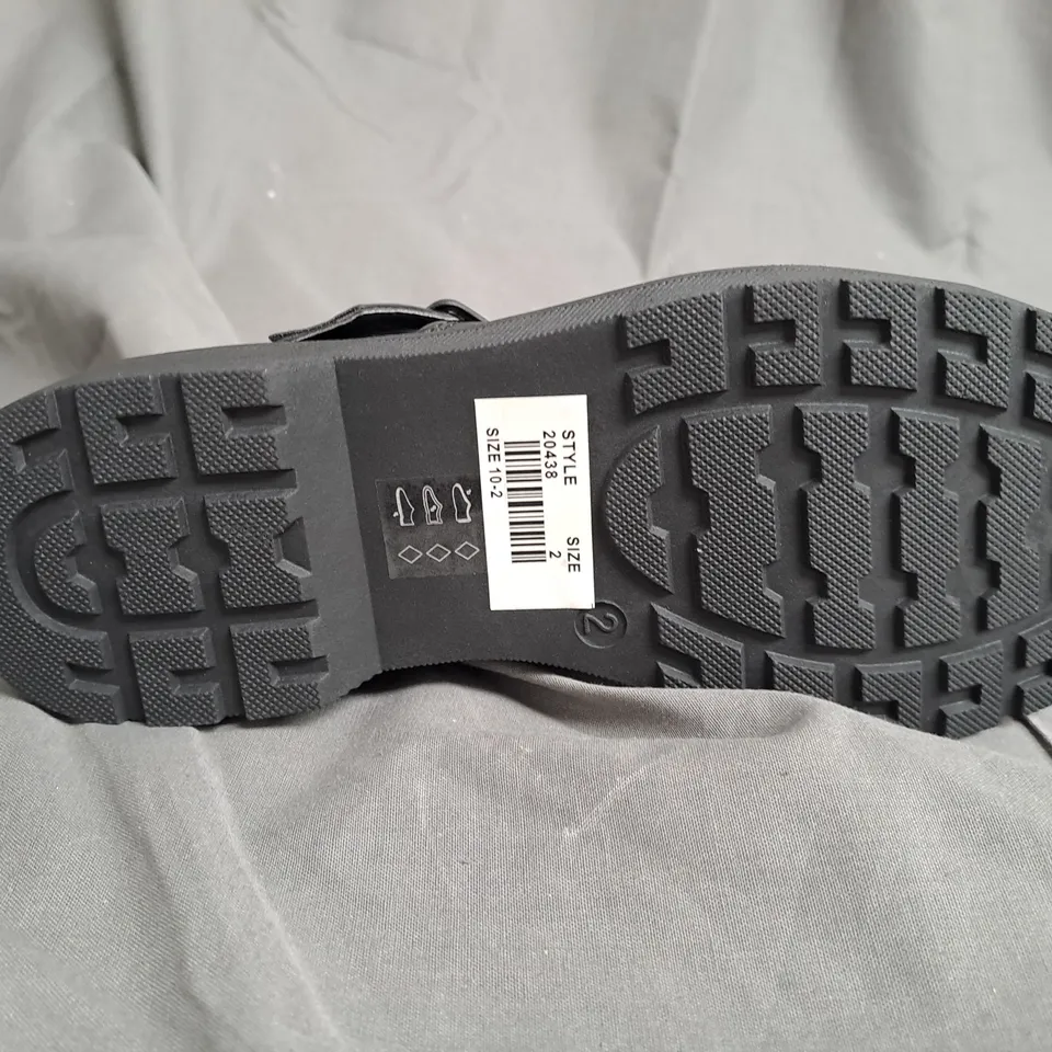 BOX OF APPROXIMATELY 10 BLACK LILLEY SHOES IN VARIOUS SIZES 