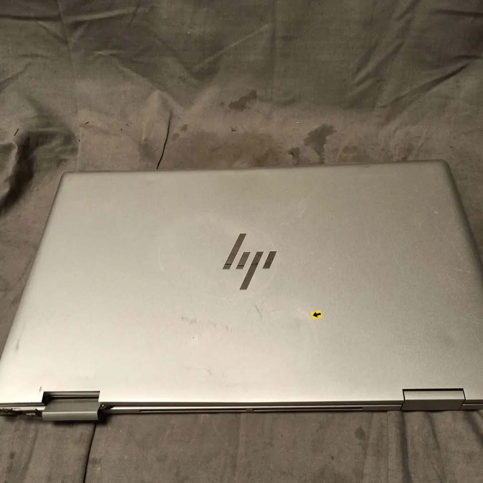HP ENVY LAPTOP SILVER
