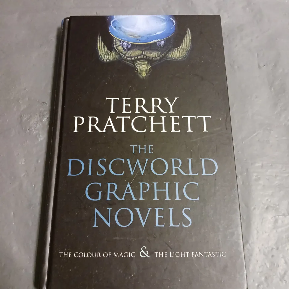 THE DISCWORLD GRAPHIC NOVELS: THE COLOUR OF MAGIC AND THE LIGHT FANTASTIC