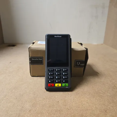 VERIFONE P400 PLUS CARD READER BOXED WITH ACCESSORIES 