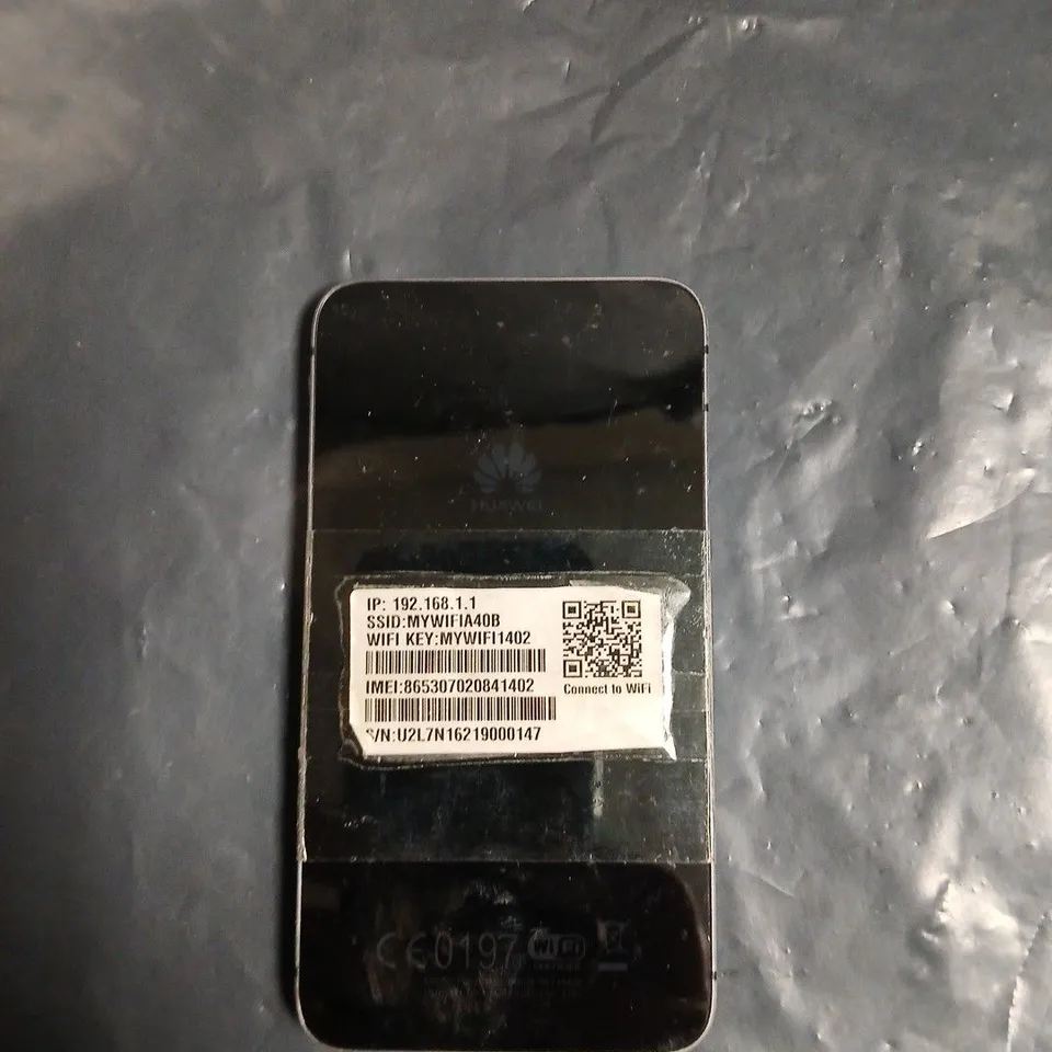 HUAWEI E5878S-32 EE KITE 4G UNLOCKED MOBILE WI-FI MIFI HOTSPOT ROUTER BROADBAND