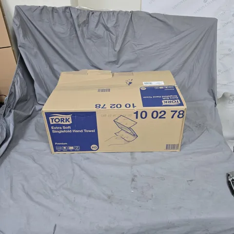 TORK EXTRA SOFT SINGLEFOLD HAND TOWEL – BOXED