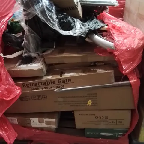 PALLET CONTAINING VARIOUS ASSORTED BOXED HOUSEHOLD ITEMS TO INCLUDE: FOOT SPA, RETRACTABLE SAFETY GATE, KIDS BIKE AND LOTS MORE UNMARKED BOXED ITEMS