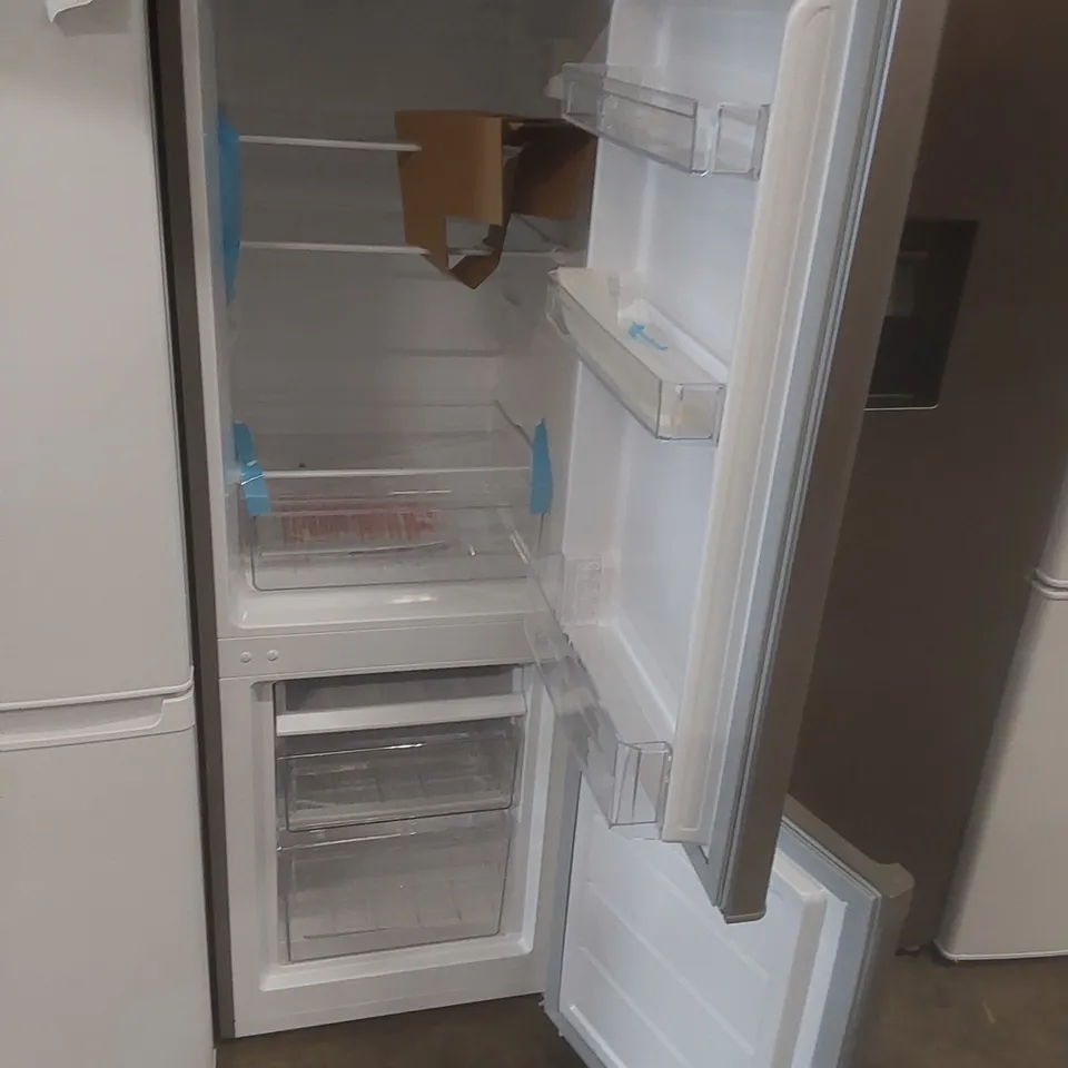 LOGIK L50BS23 60/40 FRIDGE FREEZER - SILVER