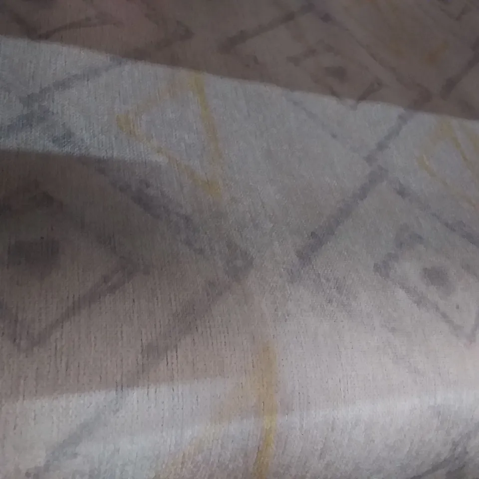 LAMAVOLA LINE CARPET - YELLOW/ GREY
