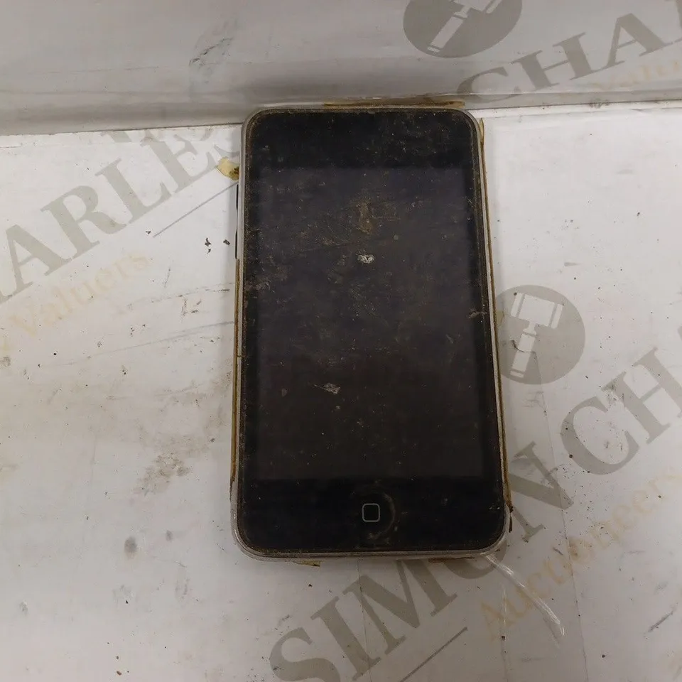 APPLE IPOD TOUCH 2ND GEN