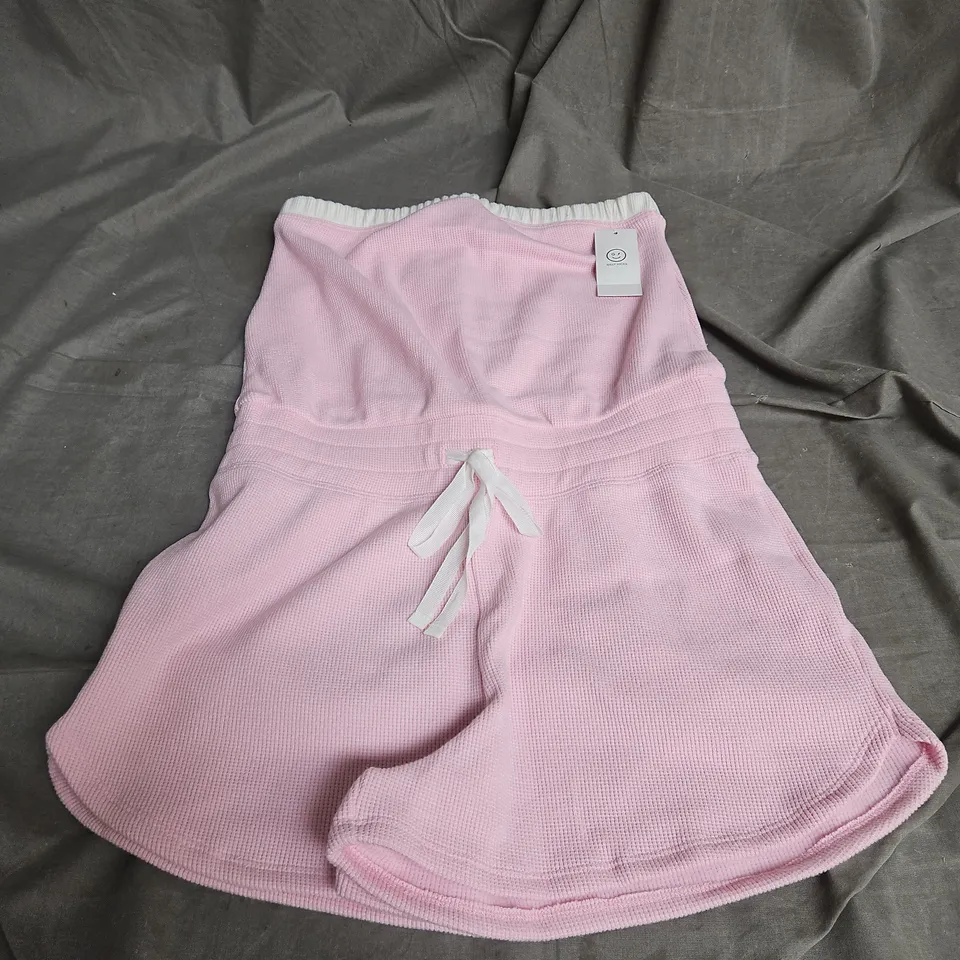 GILLY HICKS STRAPLESS ROMPER IN PINK SIZE S
