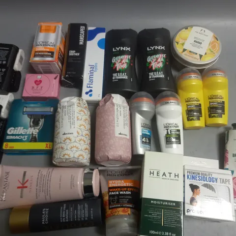 LOT OF APPROXIMATELY 30 ASSORTED HEALTH AND BEAUTY ITEMS TO INCLUDE HEATH MOISTURISER, MAKE WAVES DEODERANT AND KINESIOLOGY TAPE