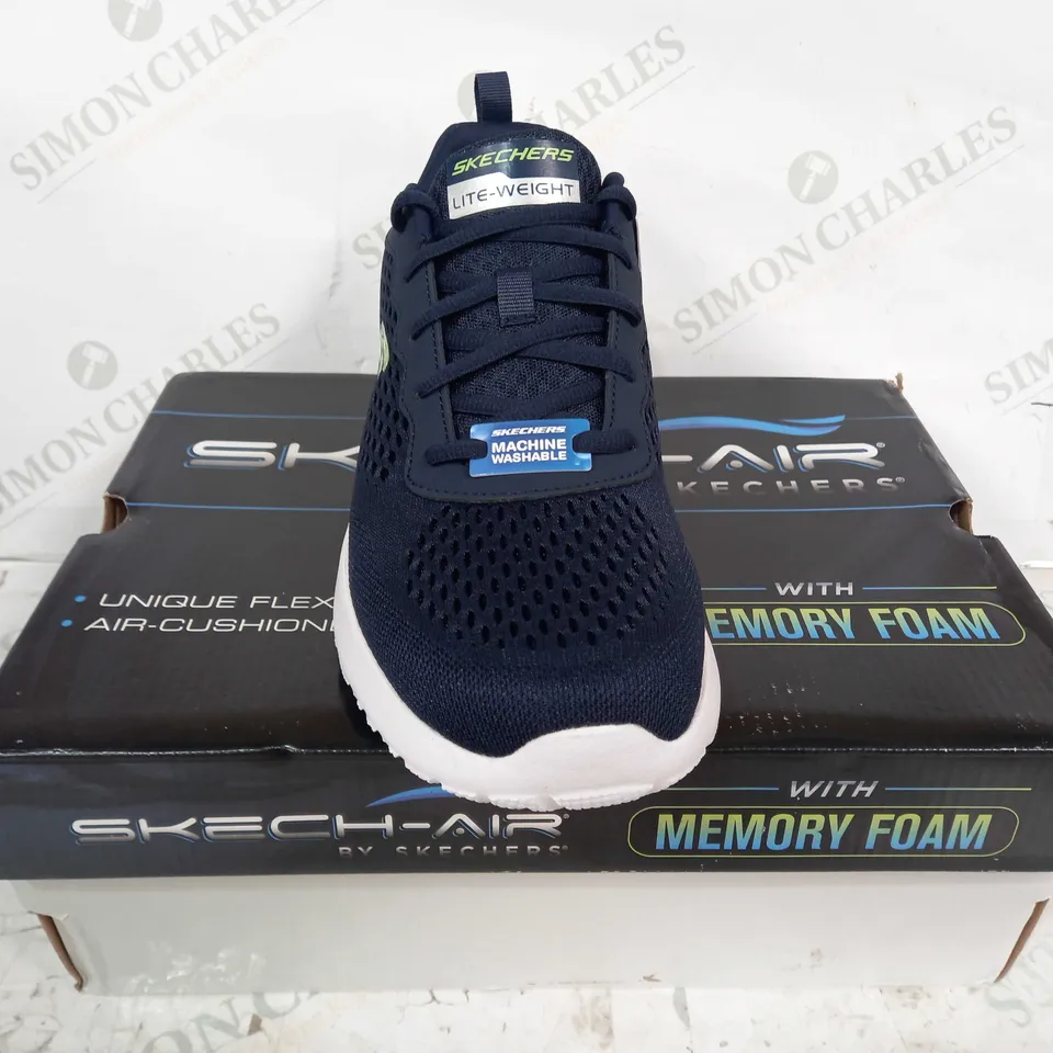 BOXED PAIR OF SKECHERS SKECH-AIR SHOES IN NAVY UK SIZE 8