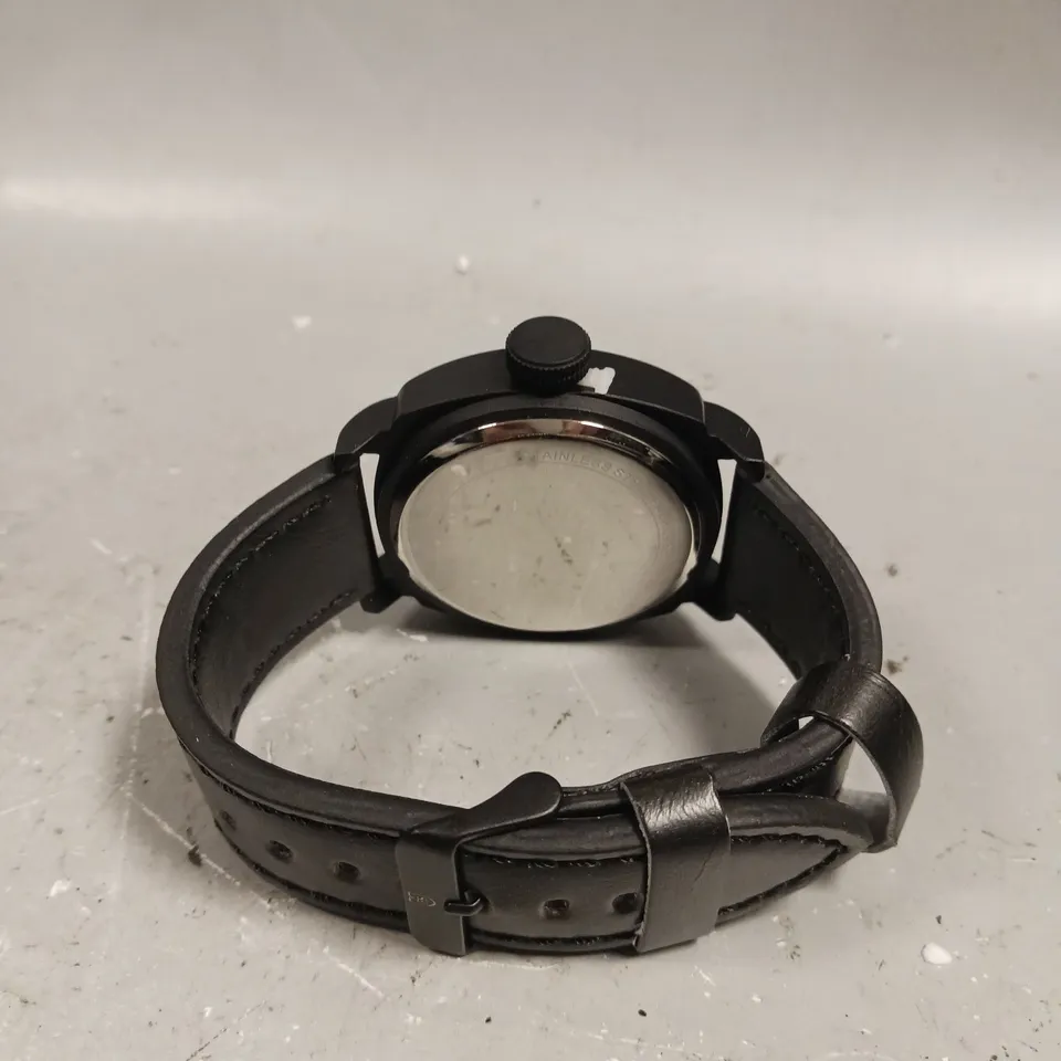 MENS FRANK SCHMIDT WATCH – LARGE BLACK CASE – WHITE PILOT DIAL – BLACK LEATHER STRAP – 3ATM WATER RESISTANT