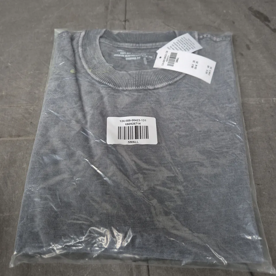 ABERCROMBIE & FITCH GREY COTTON T-SHIRT, SIZE SMALL – NEW WITH TAGS