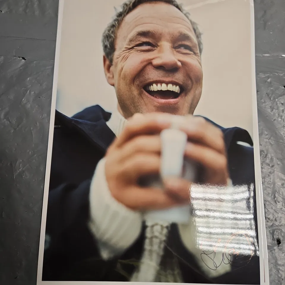 SET OF FIVE STEPHEN GRAHAM SIGNED PHOTOGRAPHY PRINTS – MIXED SET OF FILM/TV POSTERS