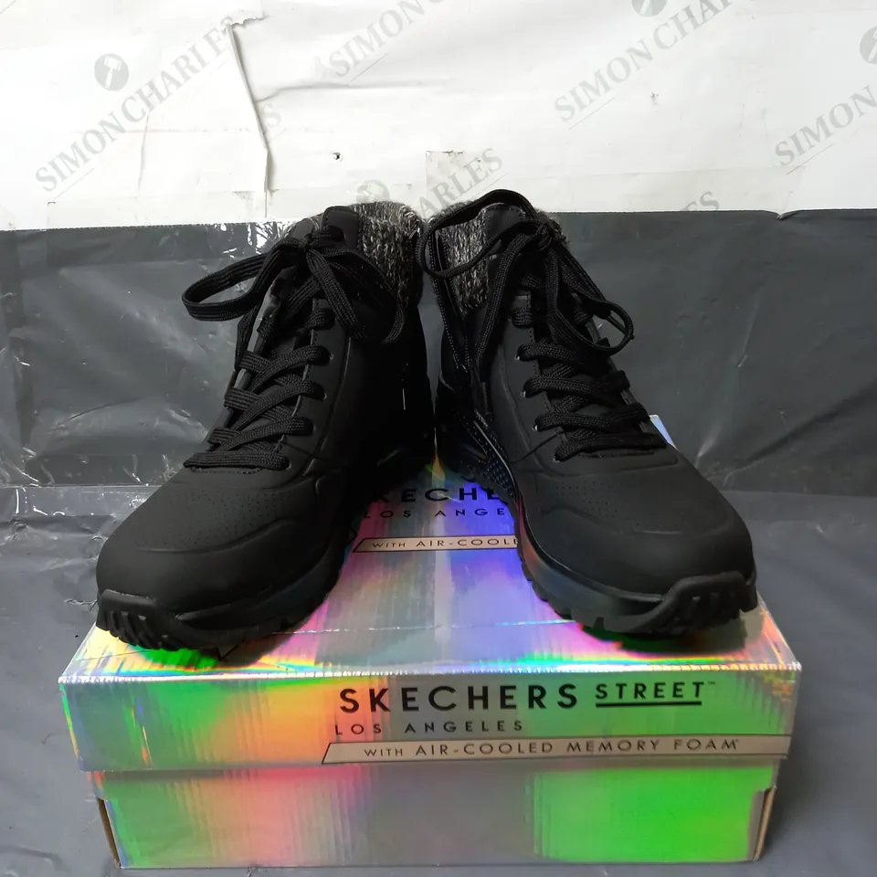 SKECHERS ANKLE BOOTS BLACK SIZE 7