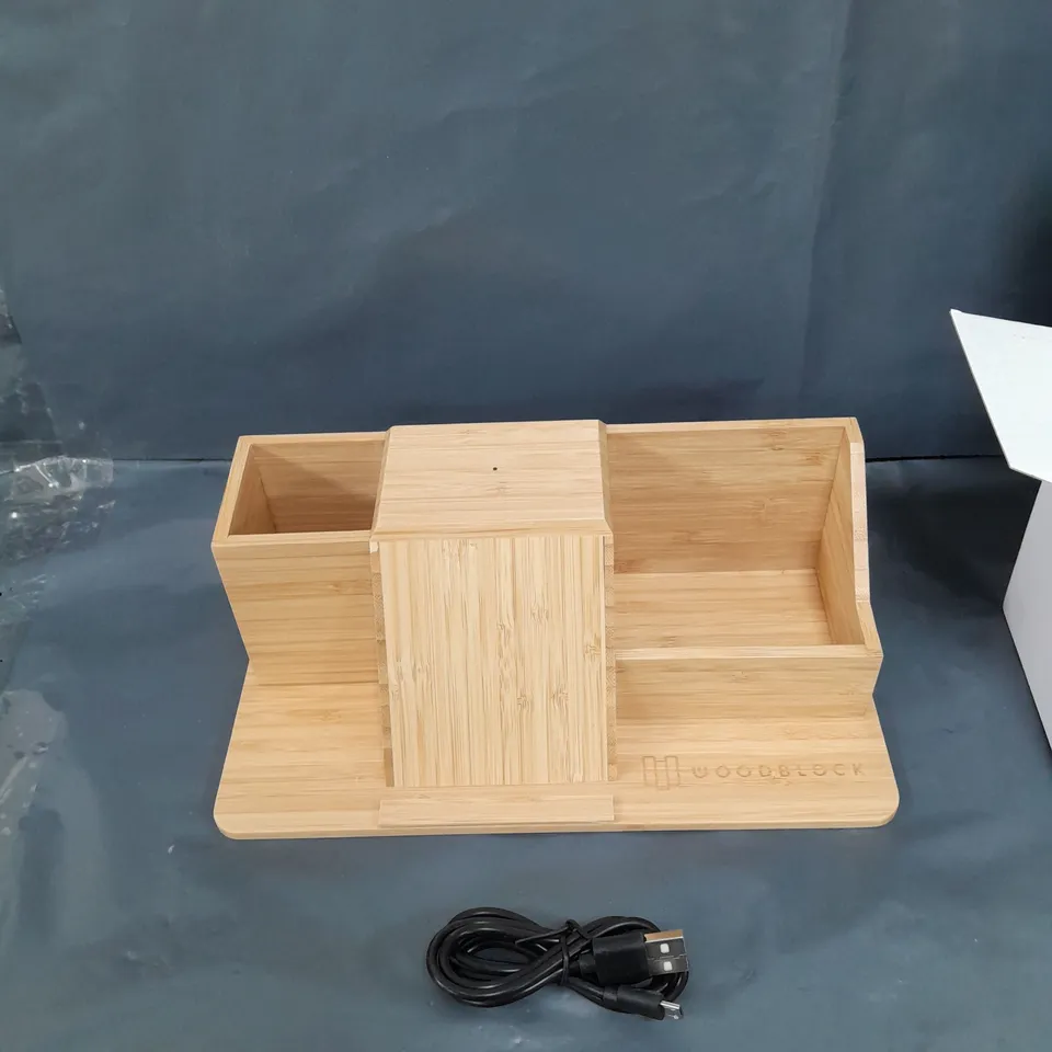 WOOD BLOCK USB DESK ORGANISER