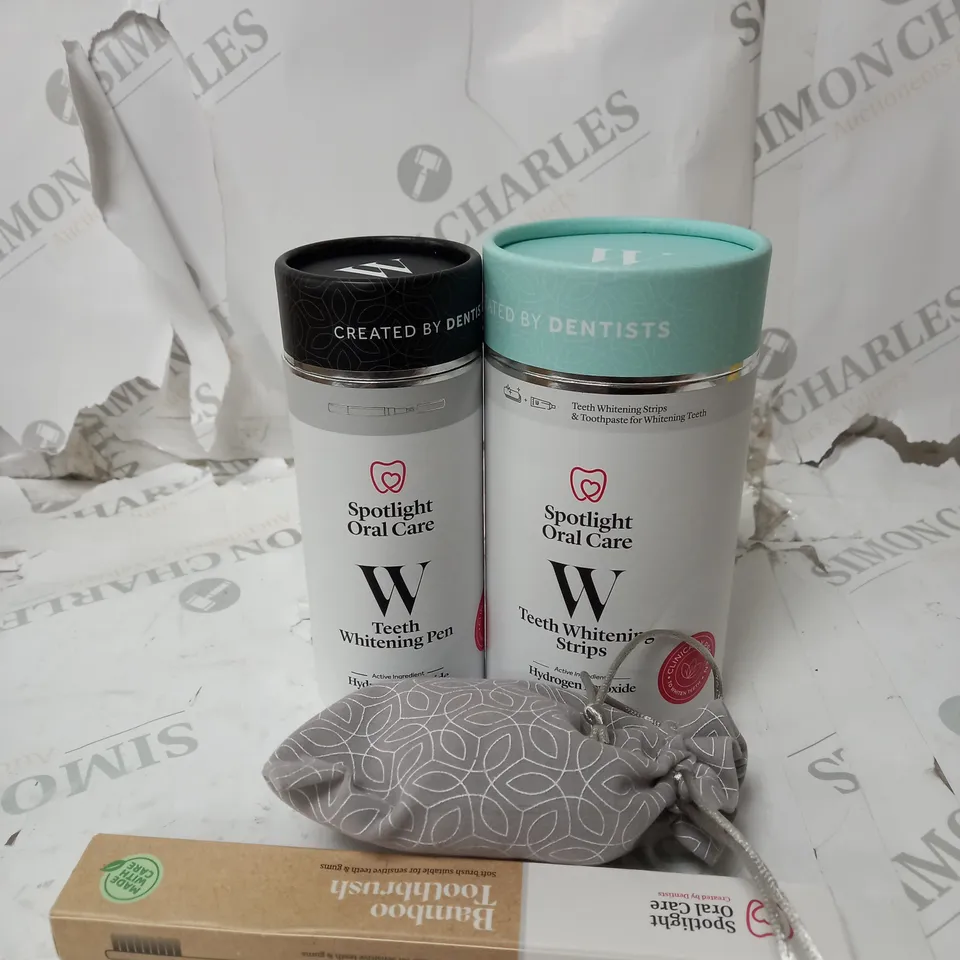 TEETH WHITENING GIFT SET