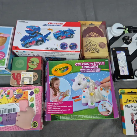 LOT OF 12 ASSORTED TOYS AND GAMES TO INCLUDE PEPPA PIG BAMBOO BOWL, COULOUR N STYLE UNICORN AND BUSY BOARD