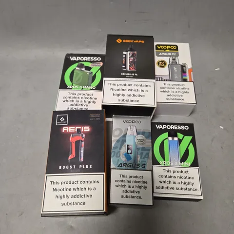 APPROXIMATELY 20 VAPES & E-CIGARETTES TO INCLUDE VAPORESSO, GEEKVAPE, VOOPOO ETC