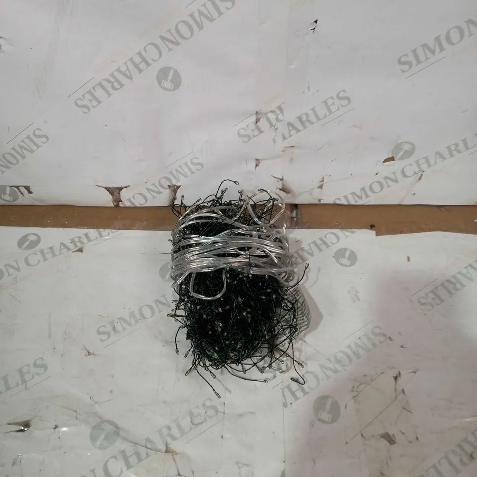 BOXED INDOOR/OUTDOOR VINE LIGHTS 640 PURE WHITE LEDS