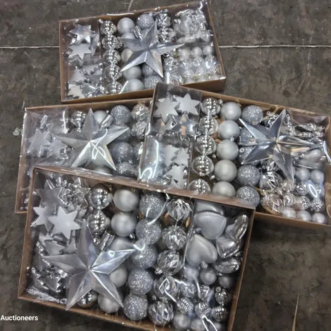 PALLET OF APPROXIMATELY 35 CASES, EACH CONTAINING 4 PACK OF SILVER VALUE PACK DECORATIONS, BRAND NEW.