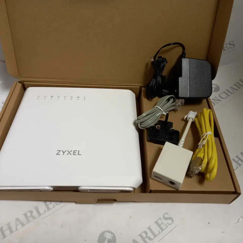 ZYXEL WIFI ROUTER - WHITE