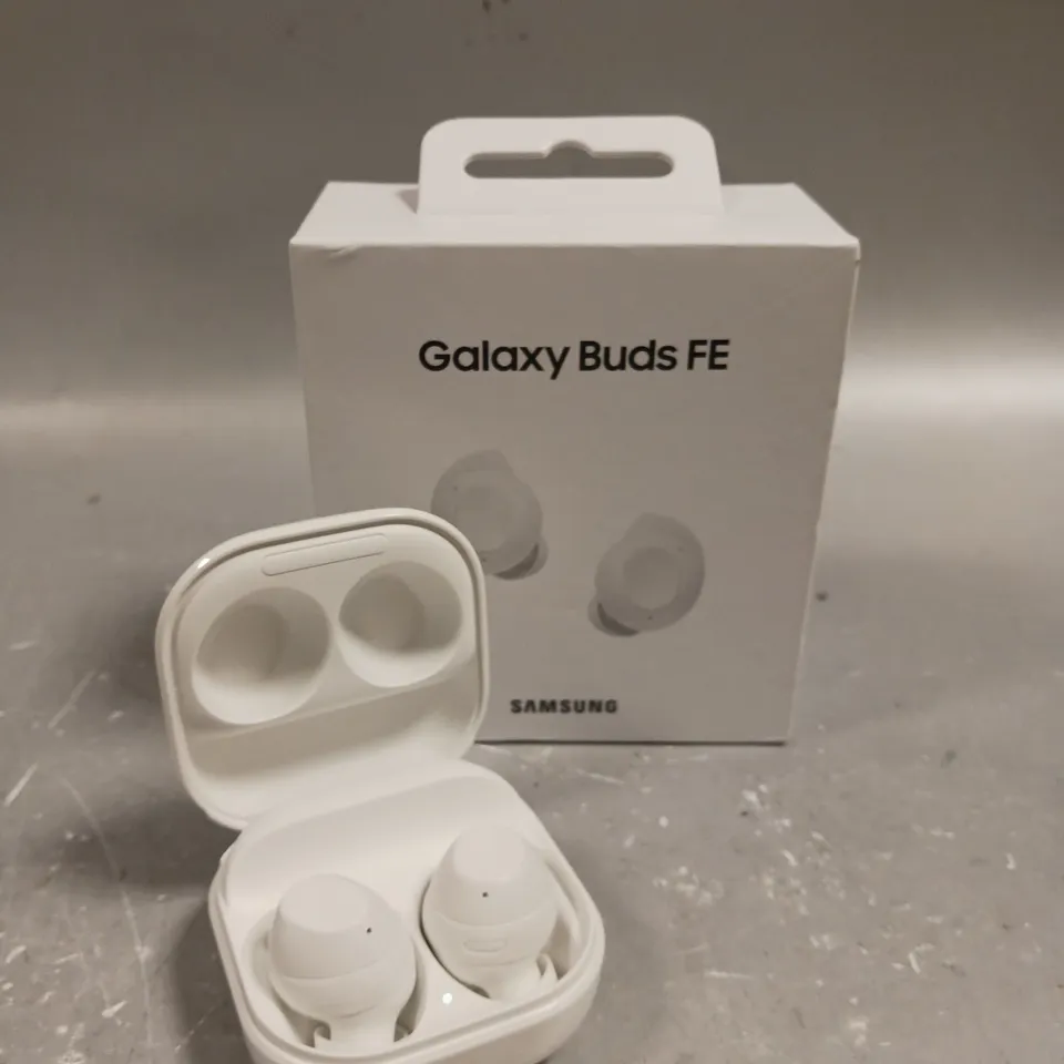 BOXED SAMSUNG GALAXY BUDS FE WIRELESS EARPHONES 