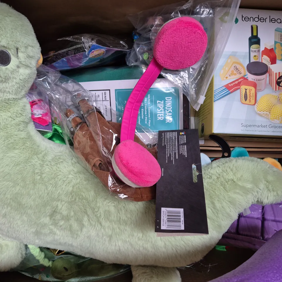 BOX OF APPROXIMATELY 15 ASSORTED TOYS AND GAMES TO INCLUDE FISHING TOYS, HAPELLO PLAYING CARDS, ETC - COLLECTION ONLY