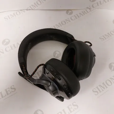 JBL HARMAN QUANTUM 800 WIRELESS OVER-EAR PERFORMANCE GAMING HEADSET