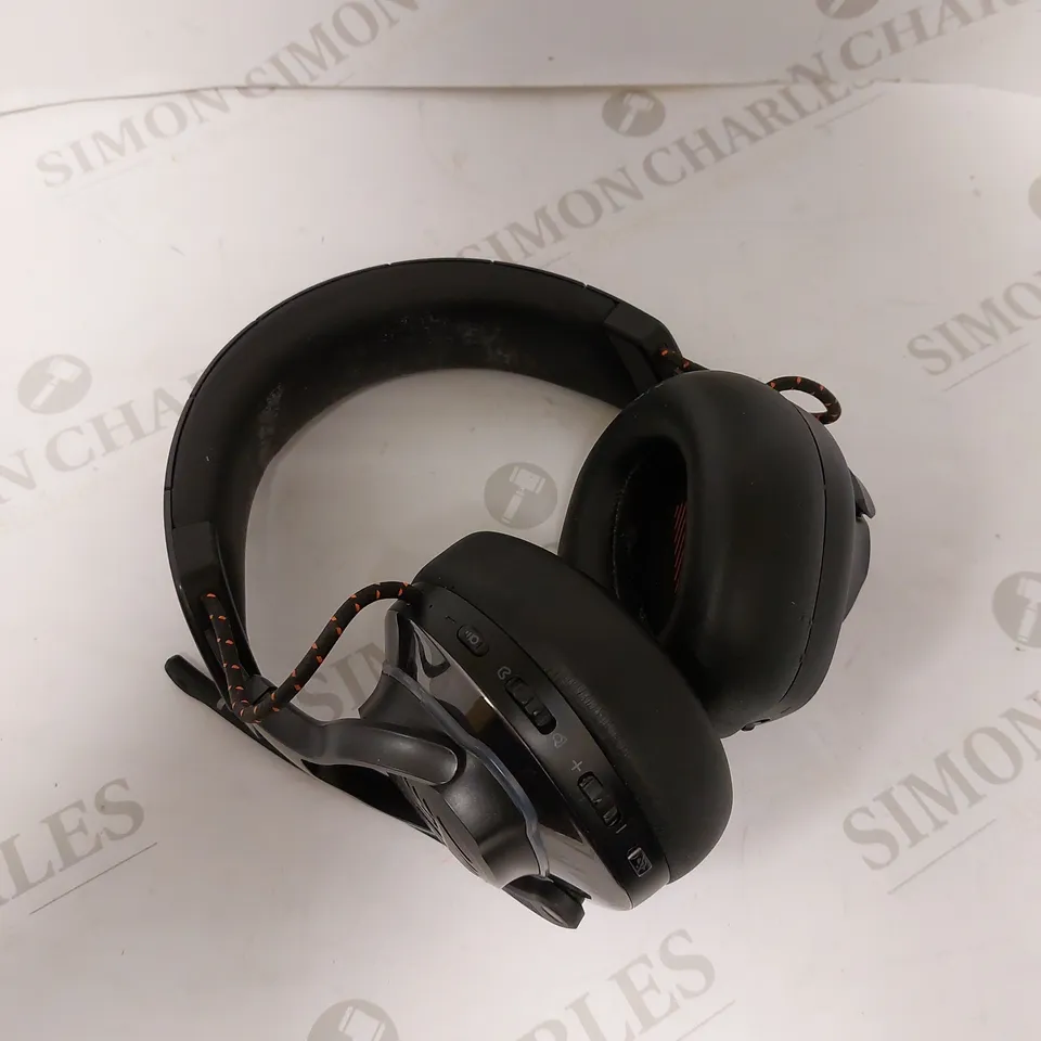 JBL HARMAN QUANTUM 800 WIRELESS OVER-EAR PERFORMANCE GAMING HEADSET 
