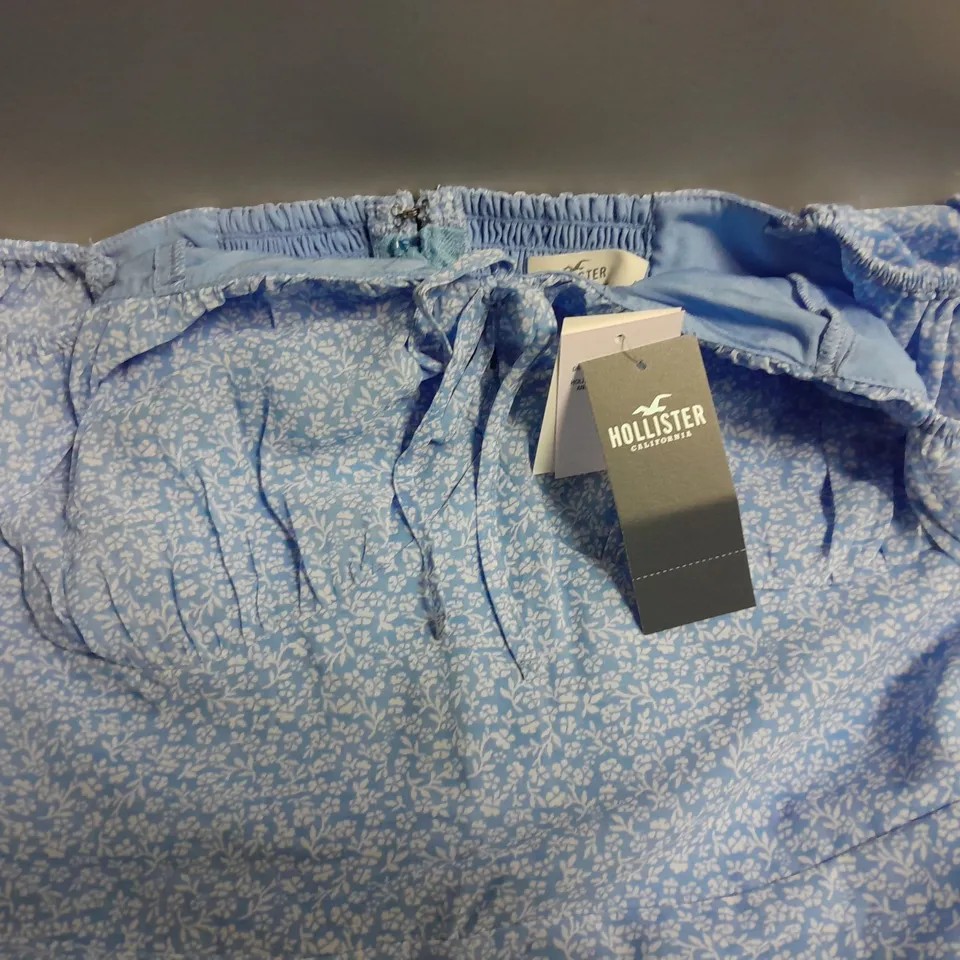 HOLLISTER BLUE FLORAL DRESS - MEDIUM