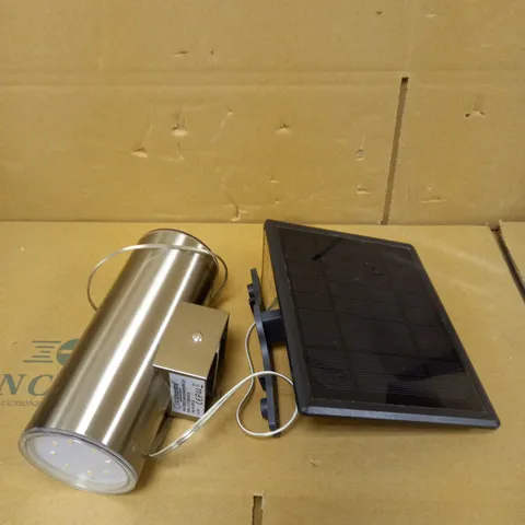 CHESTER UP & DOWN SOLAR POWERED OUTDOOR WALL LIGHT