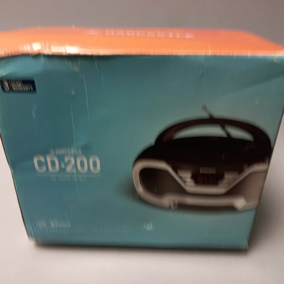 BOXED OAKCASTLE CD 200