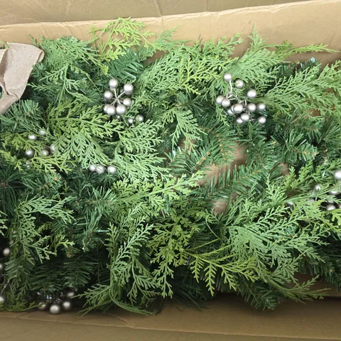 HESSIAN BOW AND CEDAR SWAG 180CM 