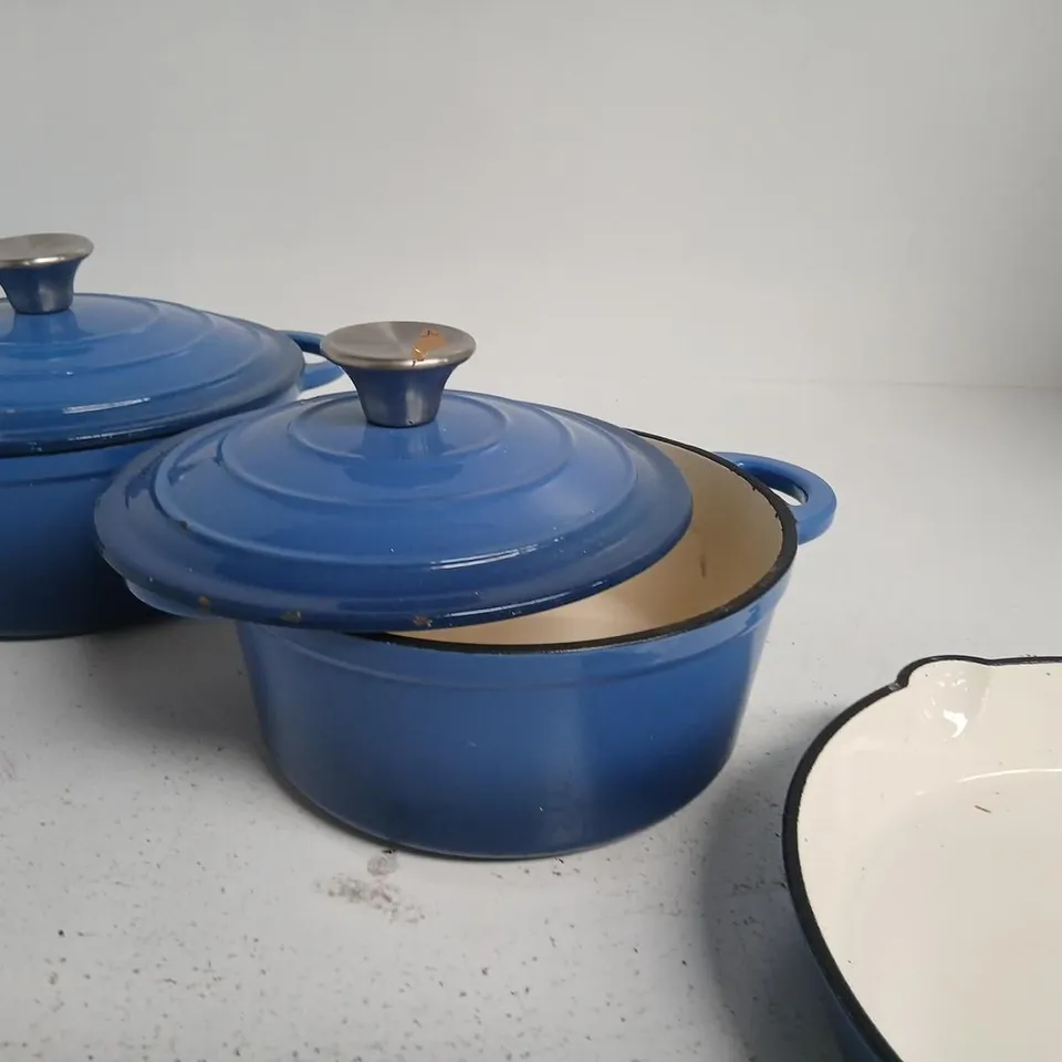 BLUE ENAMELLED CAST IRON COOKWARE SET – THREE POTS WITH LIDS AND A FRYING PAN