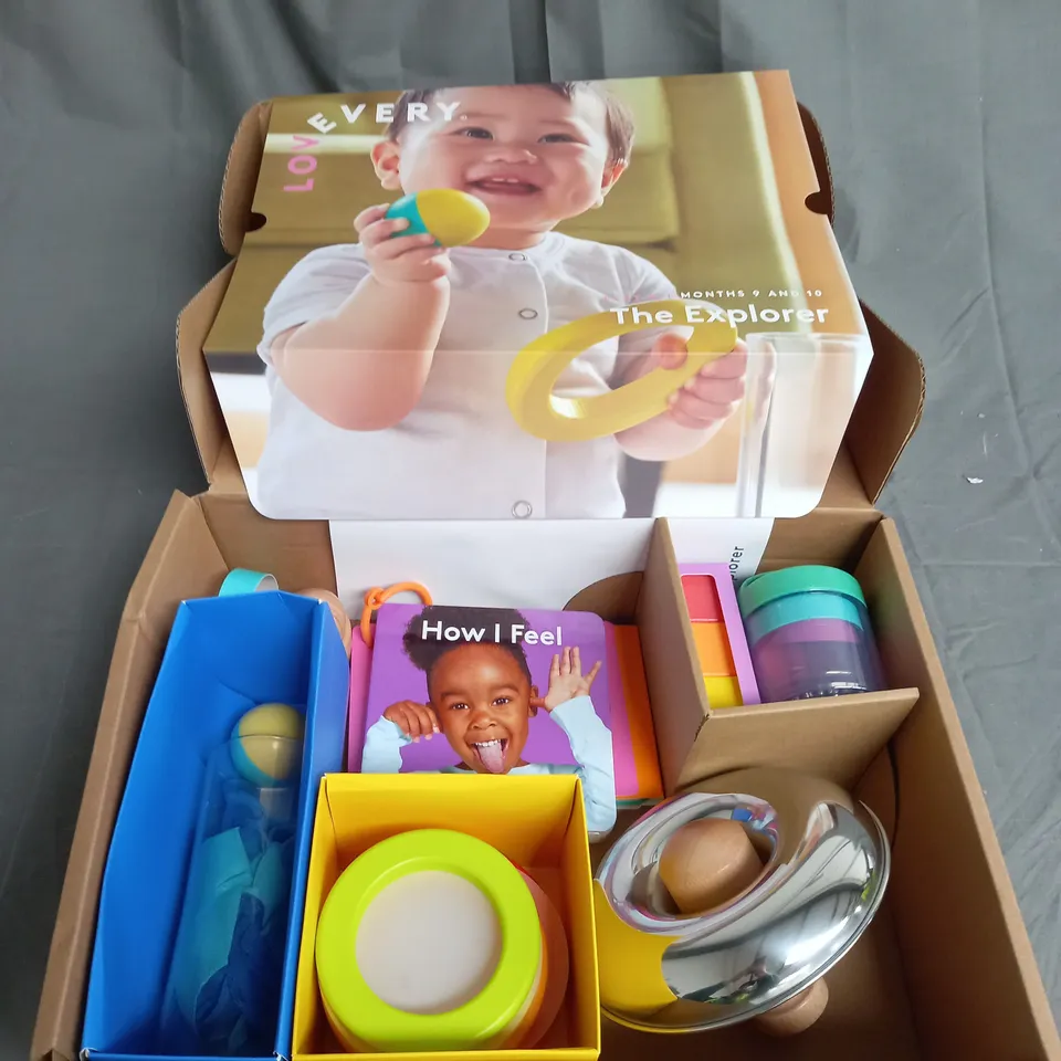 LOVEVERY THE EXPLORER PLAY KIT - AGES 9-10 MONTHS