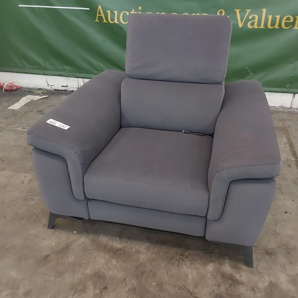 QUALITY ITALIAN DESIGNER FLAVIO POWER RECLINING EASY CHAIR WITH ADJUSTABLE HEADREST GREY PLUSH FABRIC 