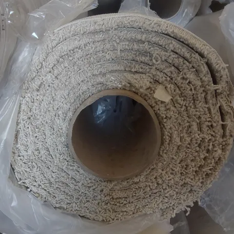 ROLL OF QUALITY FIRST IMPRESSIONS PATIENT CARPET - APPROXIMATELY 4 x 5m