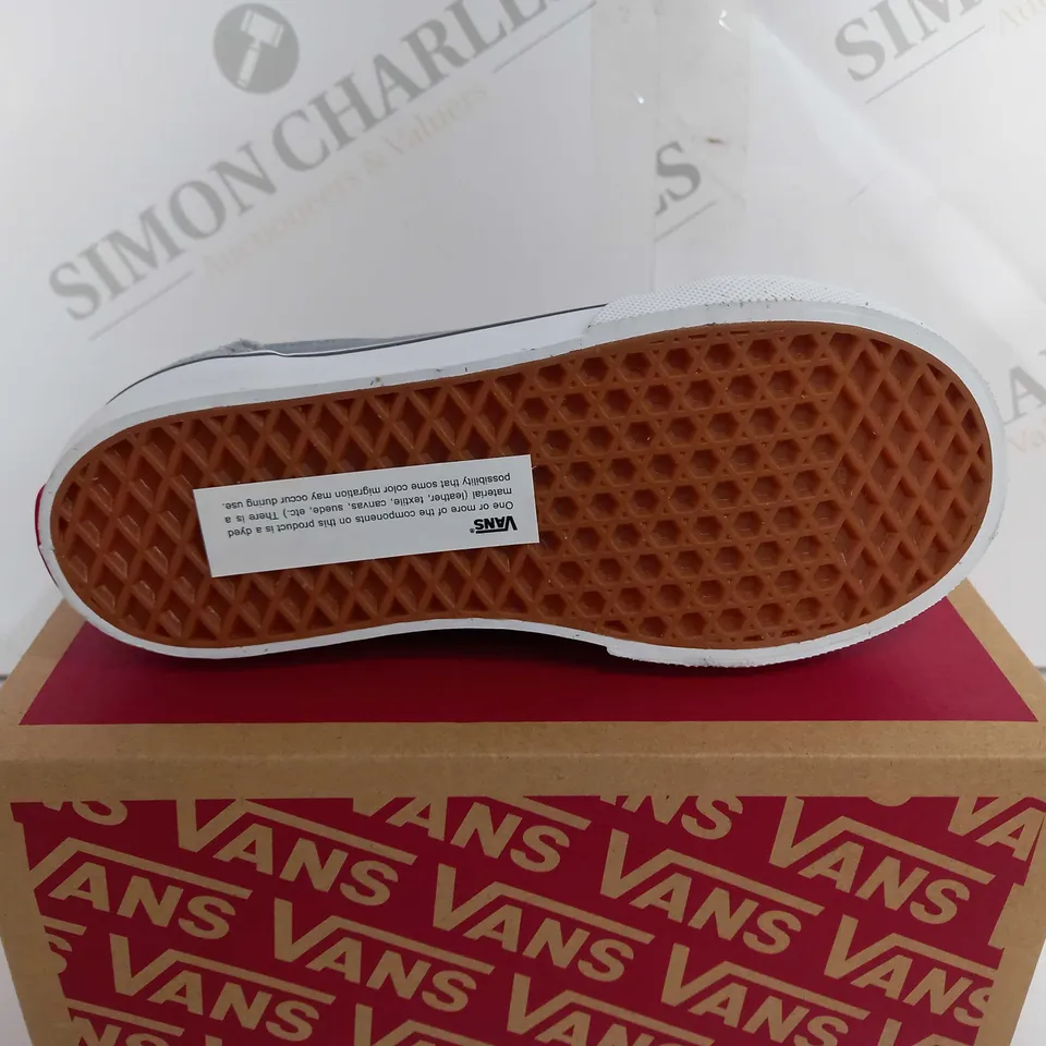 BOXED VANS OLD SKOOL TODDLER - UK 9 