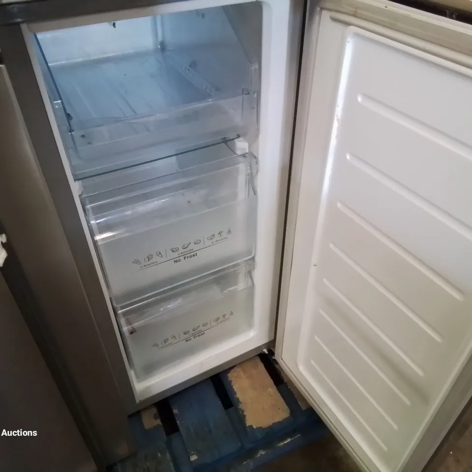 HISENSE RQ560N4WCF FREESTANDING AMERICAN FRIDGE FREEZER CROSS DOOR, NO FROST, 454 LITERS, STAINLESS STEEL - F RATED, NOISE LEVEL: 41 DECIBELS [ENERGY CLASS F]