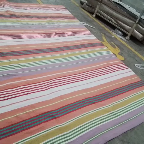 QUALITY DESIGNER AREA RUG APPROXIMATELY 350X260CM