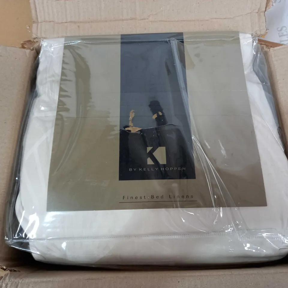 K BY KELLY HOPPEN GATSBY 100% COTTON DUVET SET- KING