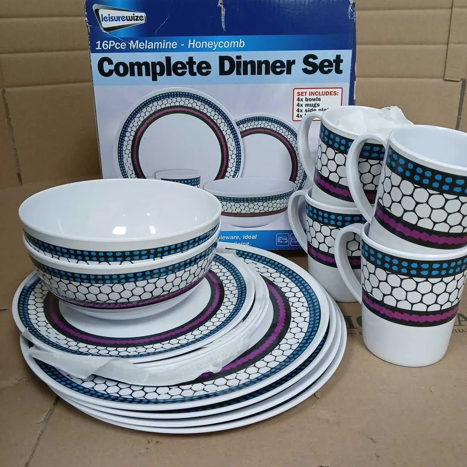 16-PIECE MELAMINE DINNER SET