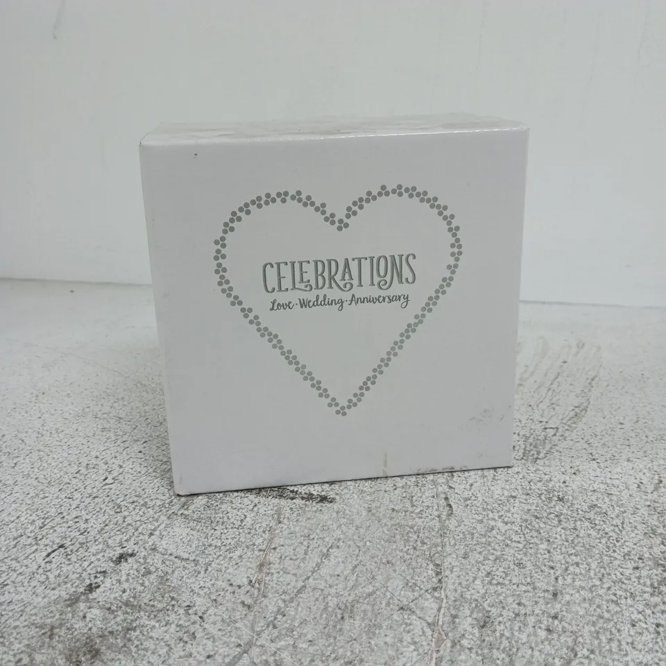CELEBRATIONS 40TH ANNIVERSARY T-LITE HOLDER – GLASS TEA LIGHT HOLDER, BOXED (WG83740)